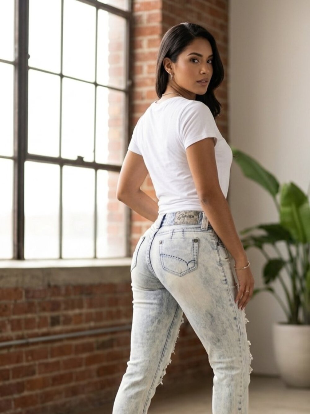Jean Skinny Délavé Très Clair avec Déchirures - Effet Sculptant & Push-Up - Gocc